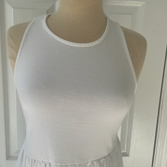 Jcrew White tiered dress with embroidery bottom. - Picture 6 of 10